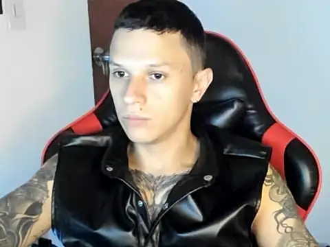 Snapshot of goodboy69l chatting on May 2026 10:29:01 PM goodboy69l online show from May 2026 10:29:01 PM