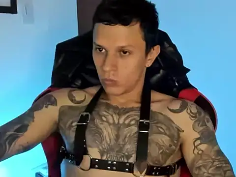 Snapshot of goodboy69l chatting on July 2026 03:03:02 PM goodboy69l online show from July 2026 03:03:02 PM