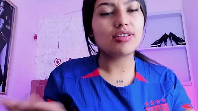 SarahStones online show from September 2025 09:54:01 AM