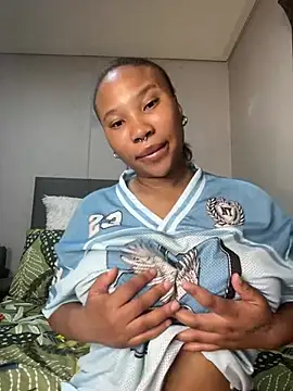 DrippinCaramelCutie online show from April 2026 09:42:01 PM