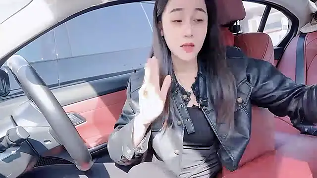 Snapshot of newwell chatting on January 2026 02:48:02 AM newwell online show from January 2026 02:48:02 AM