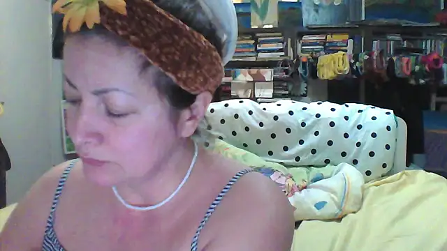 Snapshot of MariaAnaSunshine chatting on January 2026 08:12:01 PM MariaAnaSunshine online show from January 2026 08:12:01 PM