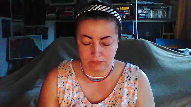 Snapshot of MariaAnaSunshine chatting on February 2026 08:37:01 AM MariaAnaSunshine online show from February 2026 08:37:01 AM