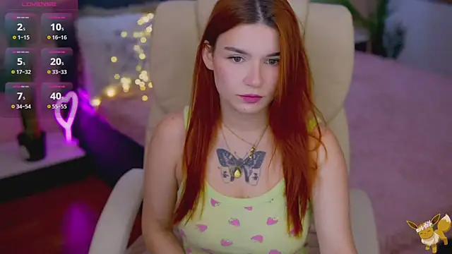 RedShinee online show from November 2025 11:43:02 AM