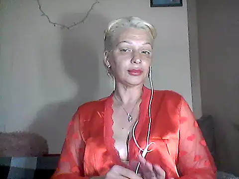 Snapshot of MaryJane441 chatting on May 2026 08:03:02 PM MaryJane441 online show from May 2026 08:03:02 PM