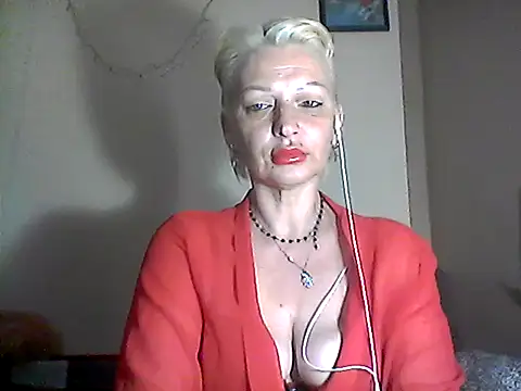 Snapshot of MaryJane441 chatting on May 2026 08:25:01 PM MaryJane441 online show from May 2026 08:25:01 PM
