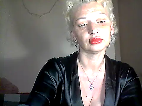 Snapshot of MaryJane441 chatting on May 2026 08:14:01 PM MaryJane441 online show from May 2026 08:14:01 PM