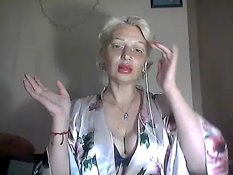 Snapshot of MaryJane441 chatting on May 2026 08:06:02 PM MaryJane441 online show from May 2026 08:06:02 PM