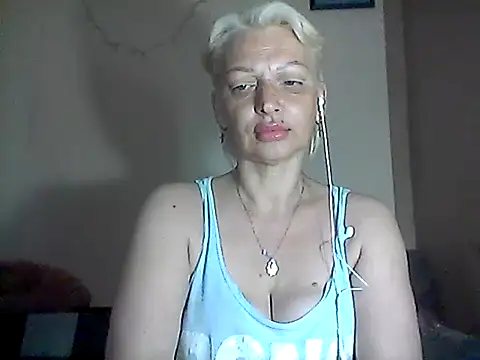 Snapshot of MaryJane441 chatting on May 2026 08:43:02 AM MaryJane441 online show from May 2026 08:43:02 AM