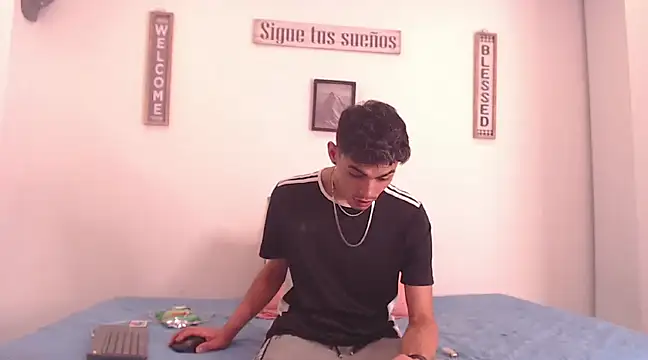 harrytomson 1 online show from December 2024 02:20:01 AM