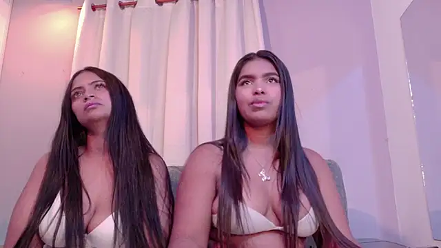 zoe roux21 online show from February 2026 08:23:01 PM