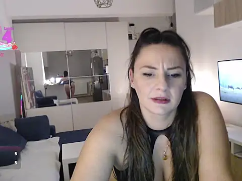 casssymooon online show from October 2025 06:50:01 PM