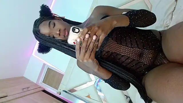 Snapshot of vahileht_smith chatting on January 2025 05:10:01 AM vahileht smith online show from January 2025 05:10:01 AM