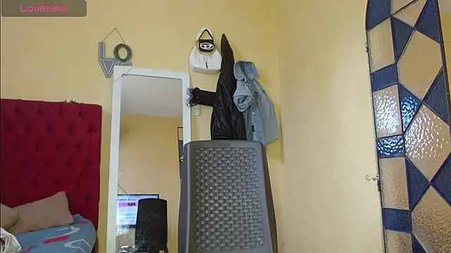Snapshot of cristinamontiel chatting on March 2025 03:05:02 PM cristinamontiel online show from March 2025 03:05:02 PM