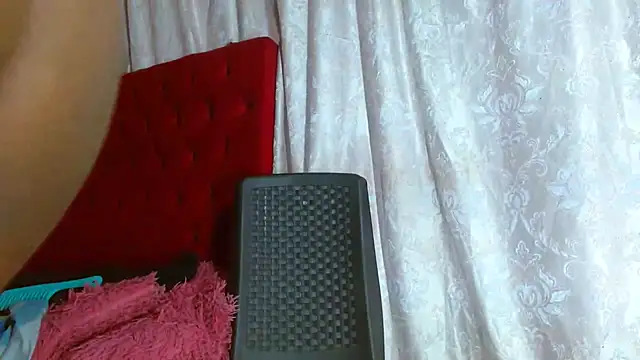 Snapshot of cristinamontiel chatting on September 2025 02:21:01 PM cristinamontiel online show from September 2025 02:21:01 PM