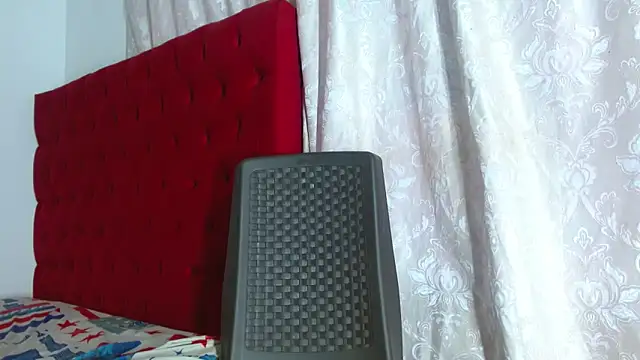 cristinamontiel online show from November 2025 03:55:01 PM