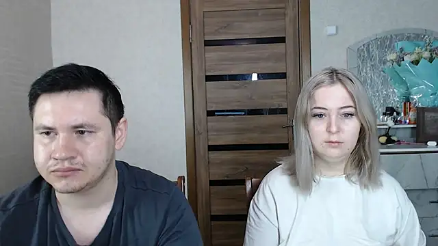 Kristy-Max online show from March 2025 04:16:02 AM