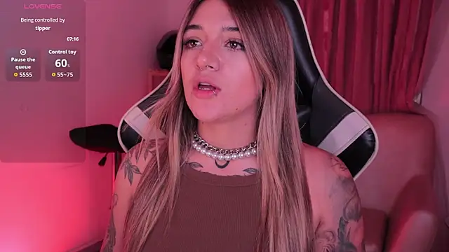 ashleyvalirya online show from December 2025 04:07:02 AM