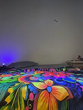 xMirana  online show from November 2025 09:35:01 AM