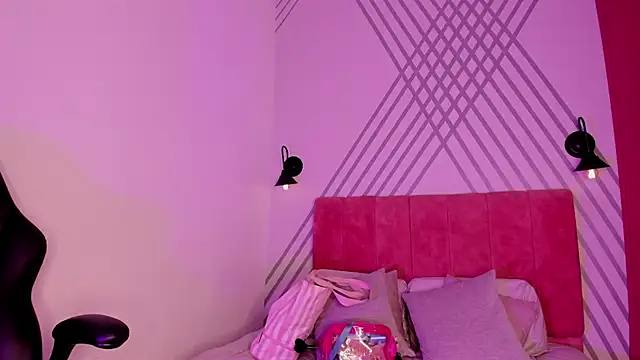 Giovanna oliveira online show from November 2025 11:22:02 AM