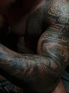 Snapshot of moody1996- chatting on October 2025 03:32:01 AM moody1996- online show from October 2025 03:32:01 AM