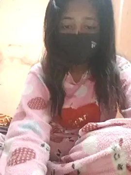 hotdesibb30 online show from December 2024 06:23:02 PM