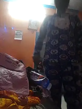 hotdesibb30 online show from February 2025 06:15:02 PM