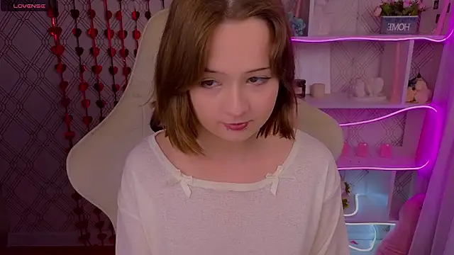 Mary uw online show from February 2026 04:40:02 AM