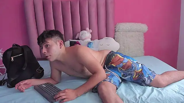 JustiinJazmin online show from January 2025 07:42:01 PM