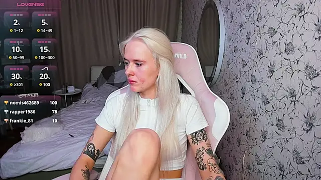 Snapshot of Healing__girl chatting on January 2025 06:56:01 AM Healing girl online show from January 2025 06:56:01 AM