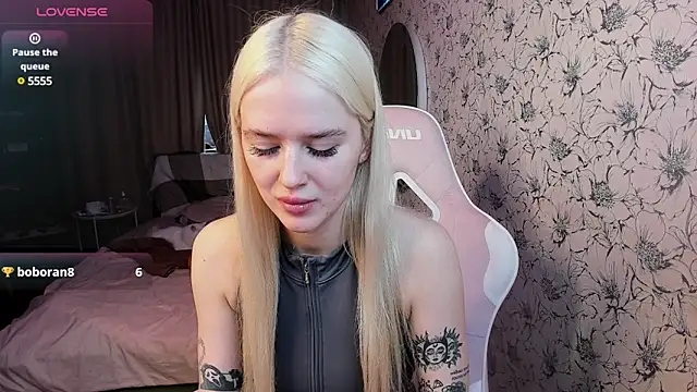 Snapshot of Healing__girl chatting on February 2025 05:39:01 AM Healing girl online show from February 2025 05:39:01 AM