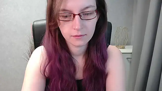 emmaxDelight online show from January 2025 06:39:01 AM