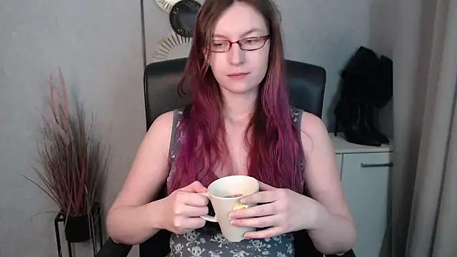 emmaxDelight online show from February 2025 08:18:02 AM