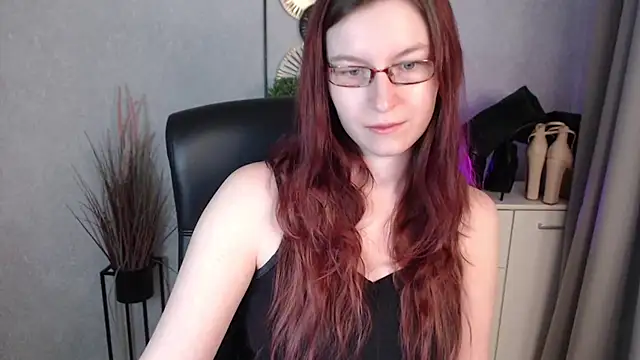 emmaxDelight online show from February 2026 06:31:01 AM