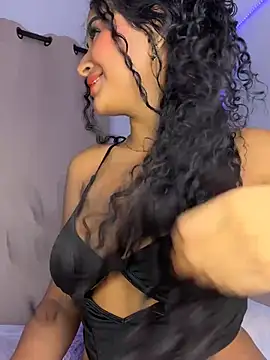Snapshot of quianna_ chatting on April 2026 07:07:02 PM quianna online show from April 2026 07:07:02 PM