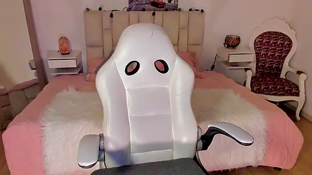 zoe turnner 18 online show from October 2025 11:38:01 AM