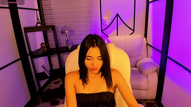 Snapshot of lilithTeen1_ chatting on December 2024 10:39:02 AM lilithTeen1 online show from December 2024 10:39:02 AM
