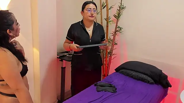 Carolina Arias online show from April 2026 02:12:01 PM