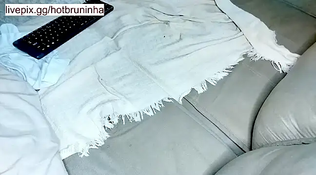 Snapshot of casalcachorrada chatting on February 2025 09:25:02 PM casalcachorrada online show from February 2025 09:25:02 PM