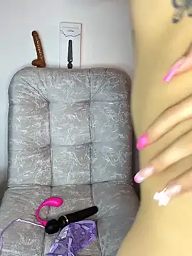  Luuna online show from November 2025 03:55:01 PM