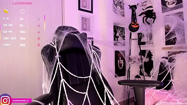 Lexyjoycce online show from October 2025 08:42:01 PM