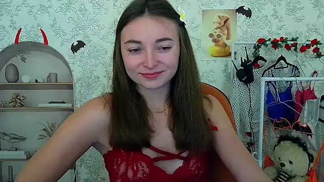  Barbie Kiss  online show from October 2025 02:24:01 PM