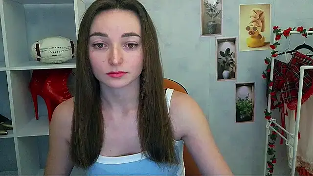  Barbie Kiss  online show from January 2026 12:33:02 PM