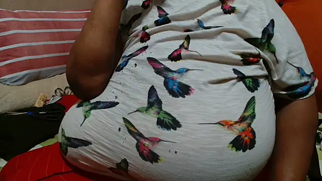 tinagiant online show from October 2025 06:14:02 PM