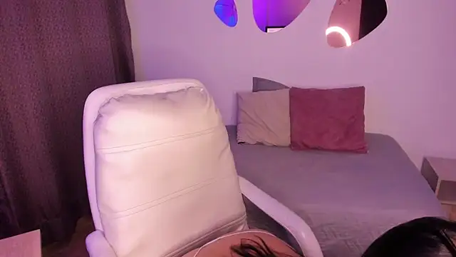 Snapshot of _Danaa chatting on September 2025 06:55:01 PM Danaa online show from September 2025 06:55:01 PM