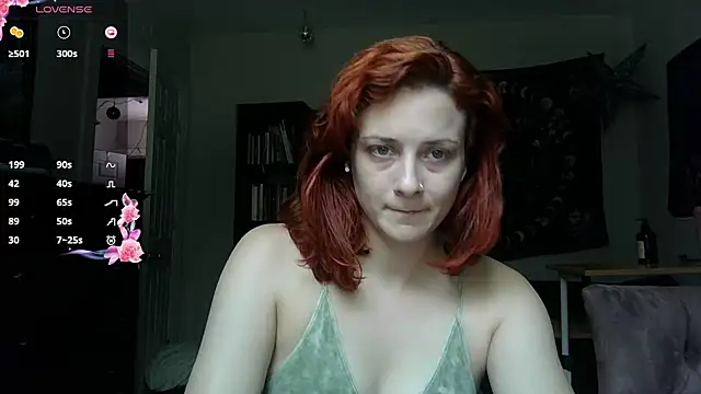 Snapshot of Aria_Fields chatting on July 2026 06:39:02 PM Aria Fields online show from July 2026 06:39:02 PM