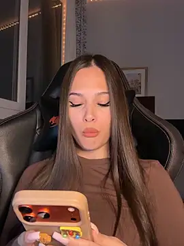 EricaWalls online show from April 2026 08:54:01 PM