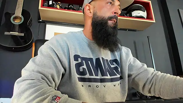 axxelrich  online show from February 2025 10:20:02 AM