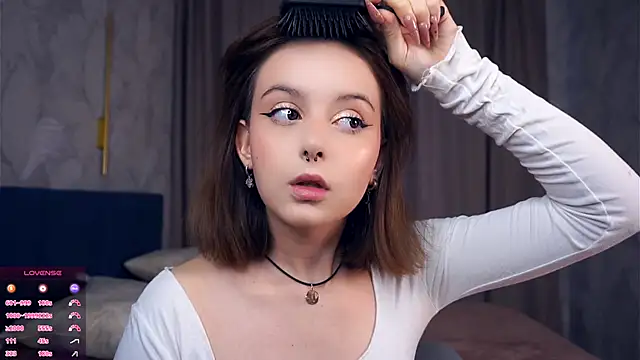 DevonaBucher online show from October 2025 04:57:01 AM