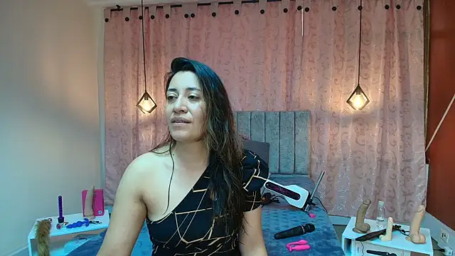 VioletaScott  online show from November 2025 01:45:02 PM